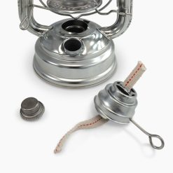 Sturmlaterne inkl. Lampenöl und Streichhölzern